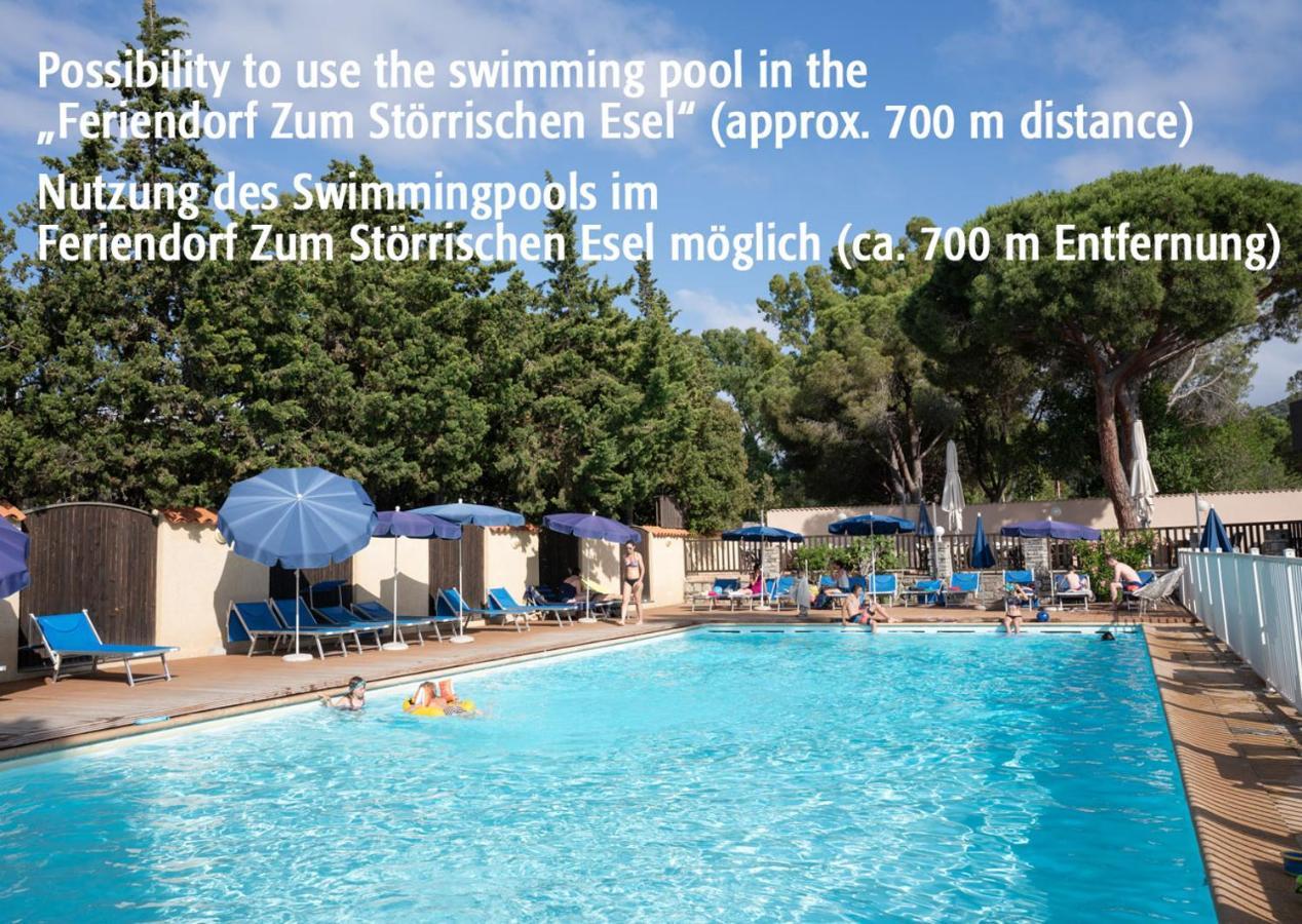 Feriendorf La Mora Calvi  Luaran gambar