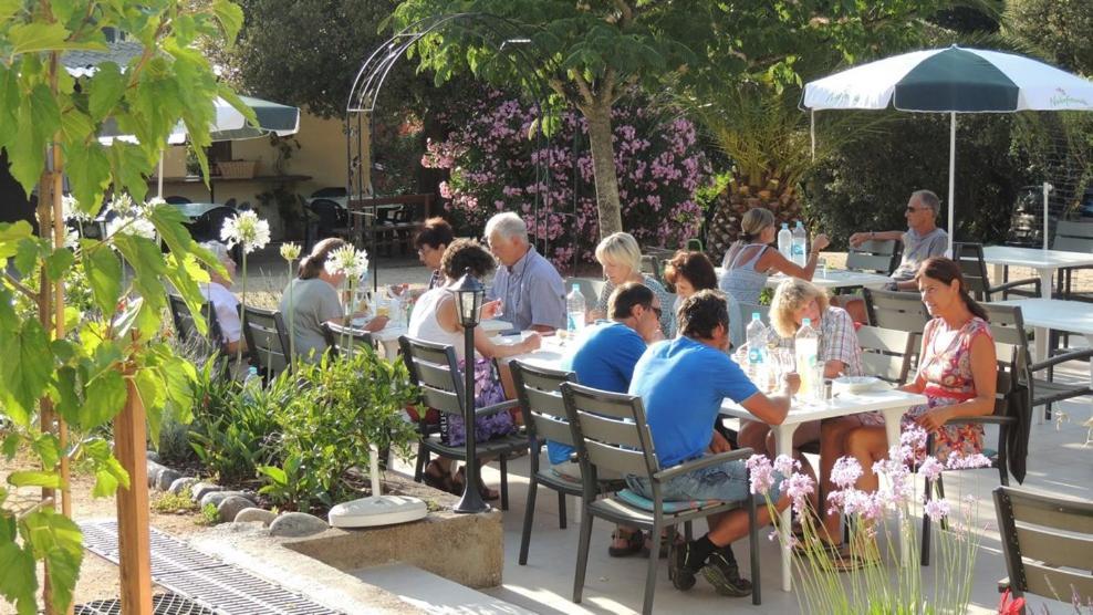 Feriendorf La Mora Calvi  Luaran gambar